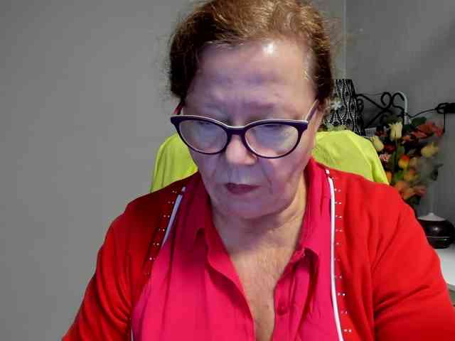 flirty-adele webcam