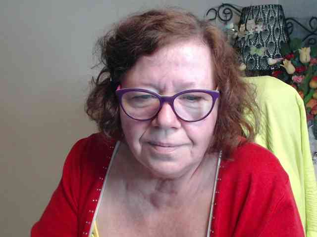 flirty-adele webcam