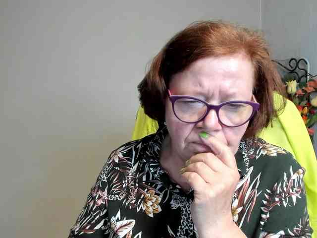 flirty-adele webcam