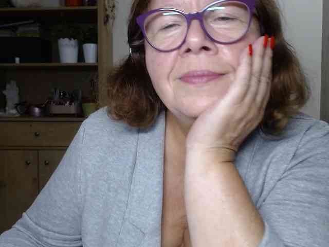 flirty-adele webcam