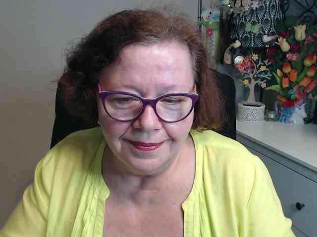 flirty-adele webcam