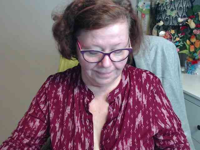 flirty-adele webcam