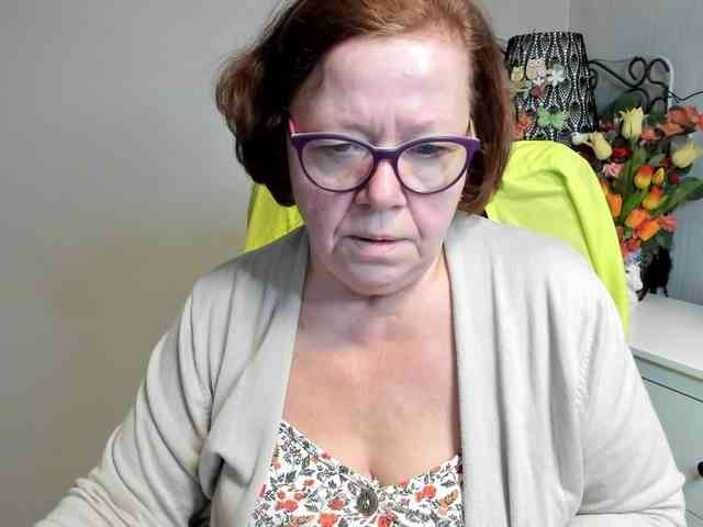 flirty-adele webcam