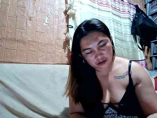 LalaiAsian webcam