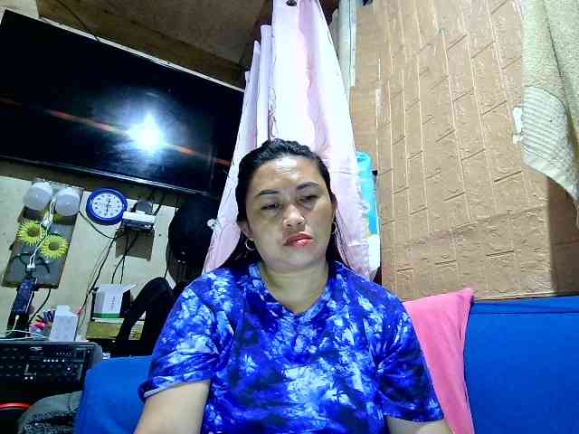 LalaiAsian webcam