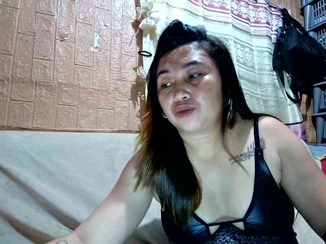 LalaiAsian webcam