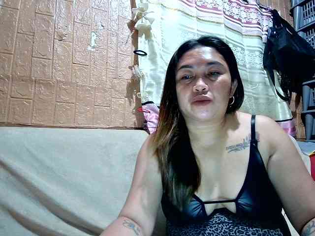 LalaiAsian webcam