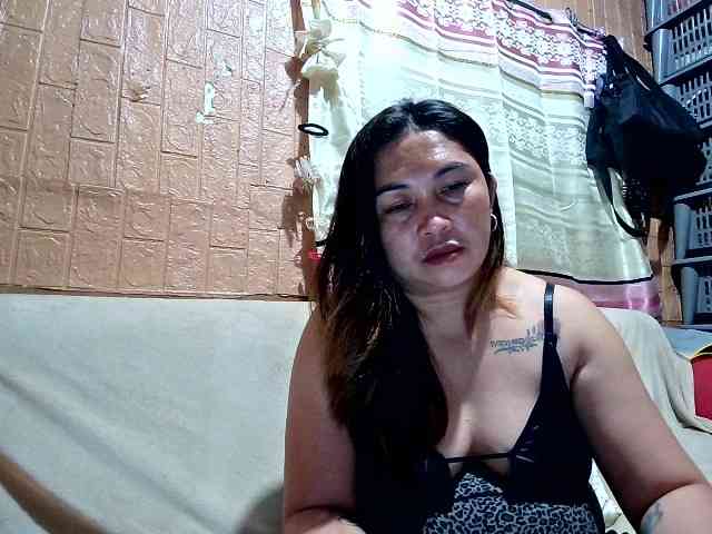 LalaiAsian webcam