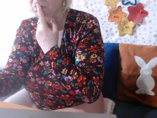 lanastar1 live cam on BongaCams