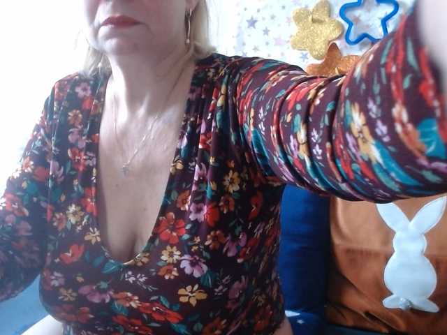 lanastar1 live cam on BongaCams