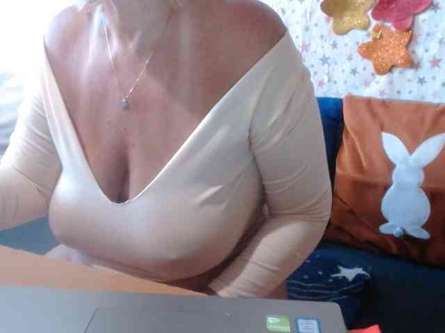 LanaStar1 webcam