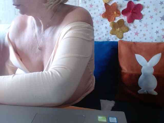 LanaStar1 webcam