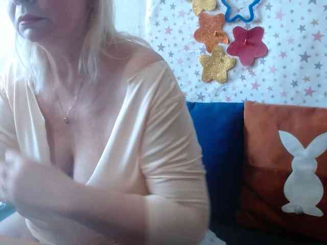 lanastar1 Live Webcam on BongaCams