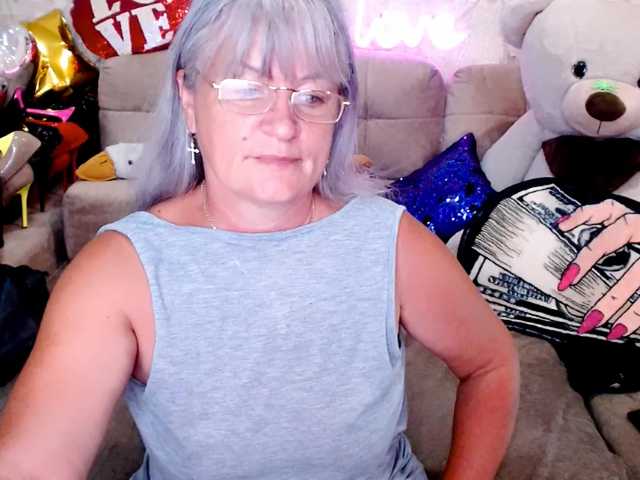 siberianberry Live Cam on BongaCams