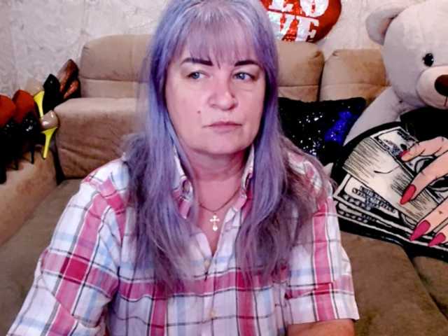 siberianberry's BongaCams show and profile