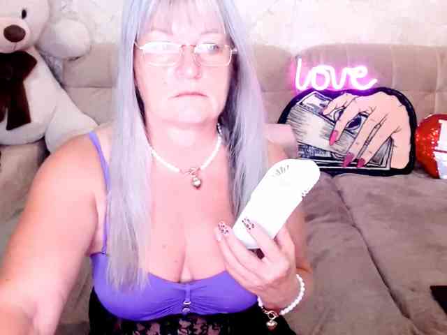 siberianberry Live Webcam on BongaCams
