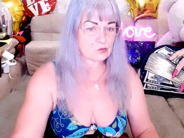 siberianberry Live Webcam on BongaCams
