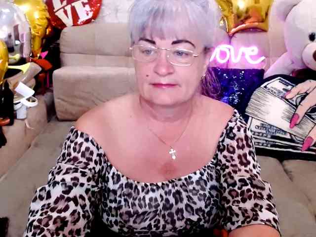 siberianberry Live Webcam on BongaCams