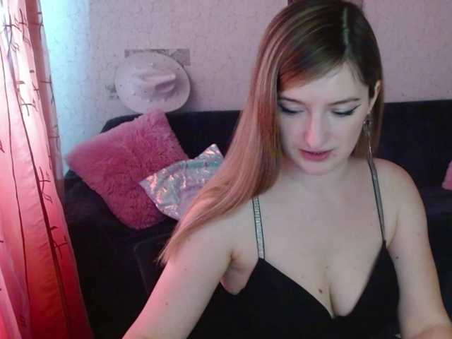 tastyariel live cam on BongaCams