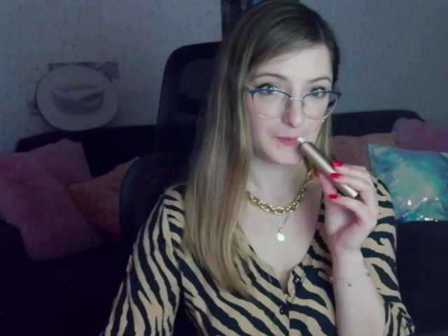 tastyariel live cam on BongaCams