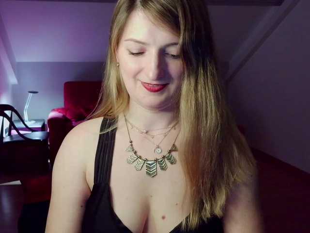 tastyAriel live cam preview