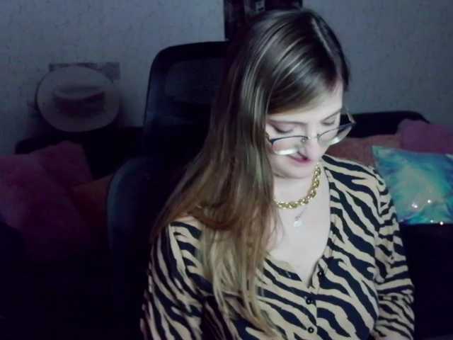 tastyariel live cam on BongaCams