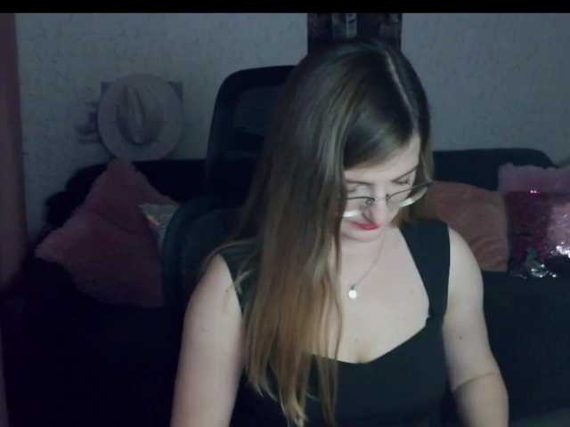 tastyariel live cam on BongaCams