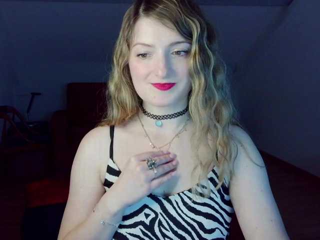 tastyariel live cam on BongaCams