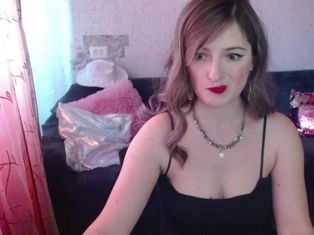 tastyAriel live webcam show