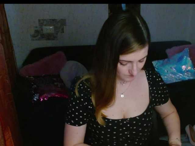 tastyariel live cam on BongaCams