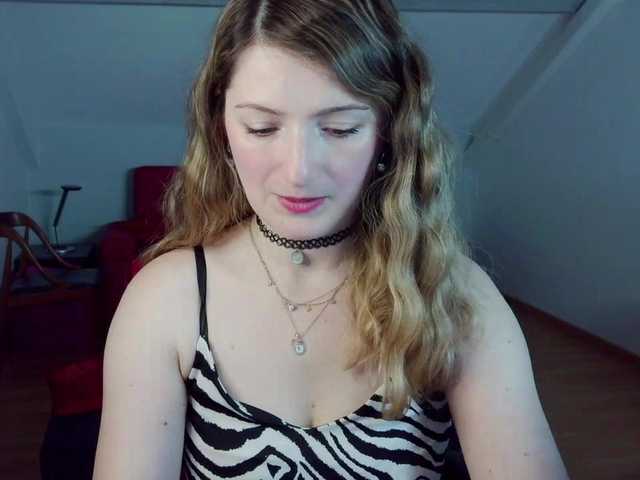 tastyariel live cam on BongaCams