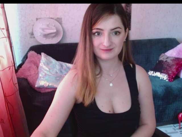 tastyariel live cam on BongaCams