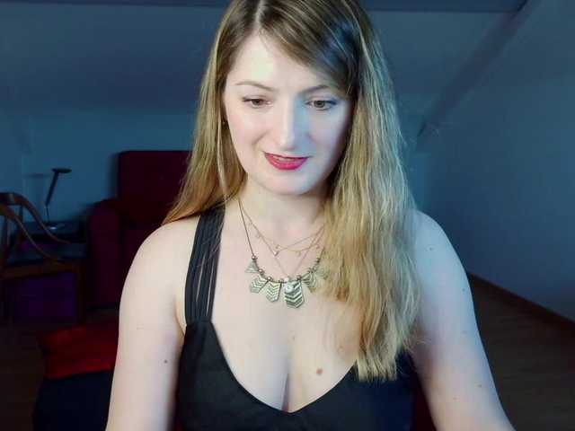 tastyariel live cam on BongaCams