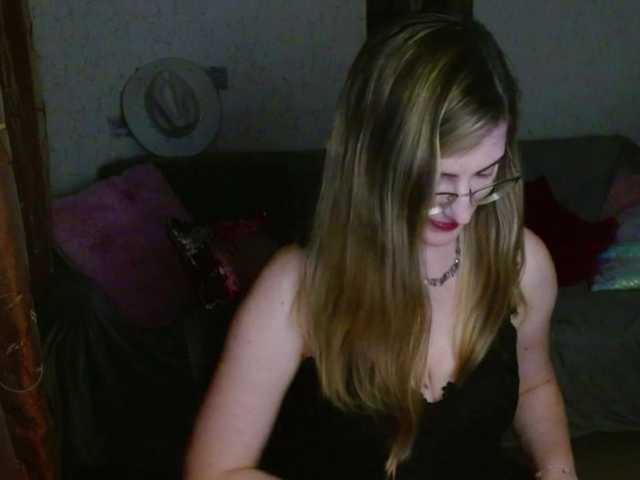 tastyariel live cam on BongaCams