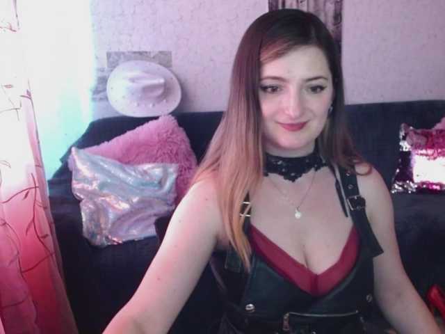 tastyariel live cam on BongaCams