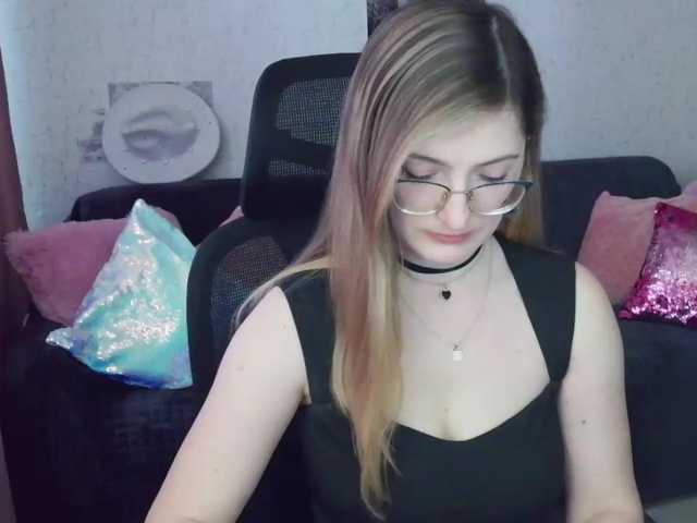 tastyariel live cam on BongaCams