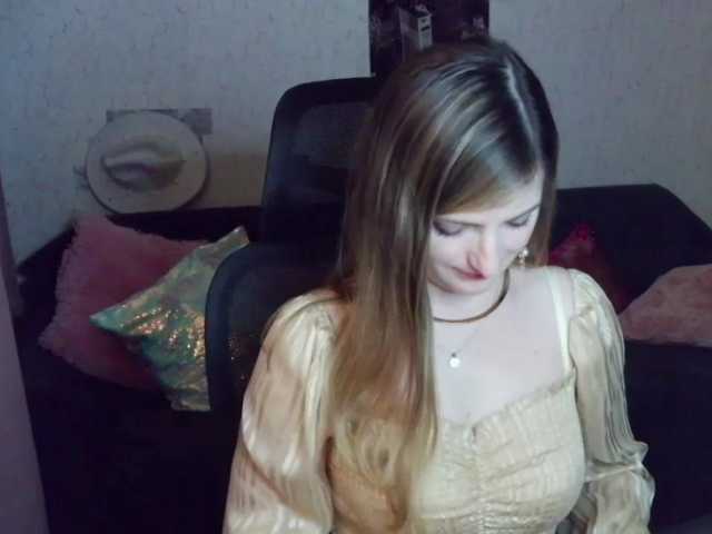 tastyariel live cam on BongaCams