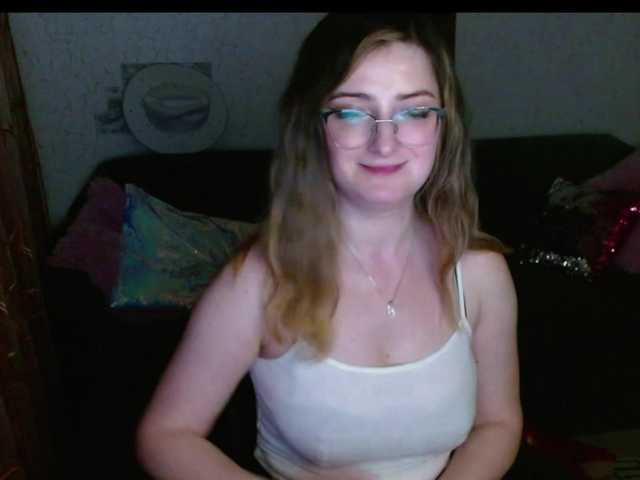 tastyariel live cam on BongaCams