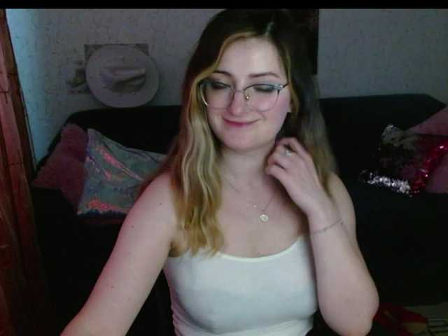 tastyariel live cam on BongaCams