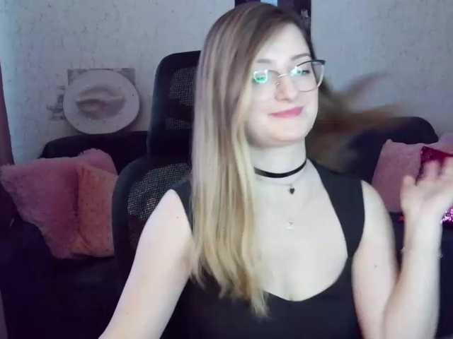 tastyariel live cam on BongaCams