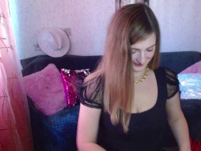 tastyariel live cam on BongaCams