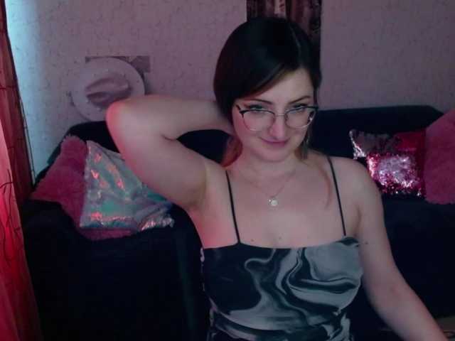 tastyariel live cam on BongaCams