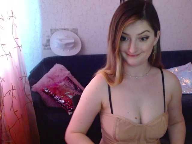 tastyariel live cam on BongaCams