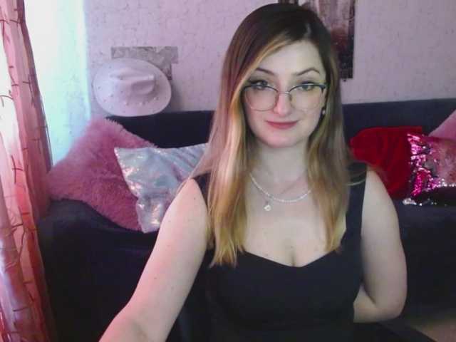 tastyariel live cam on BongaCams