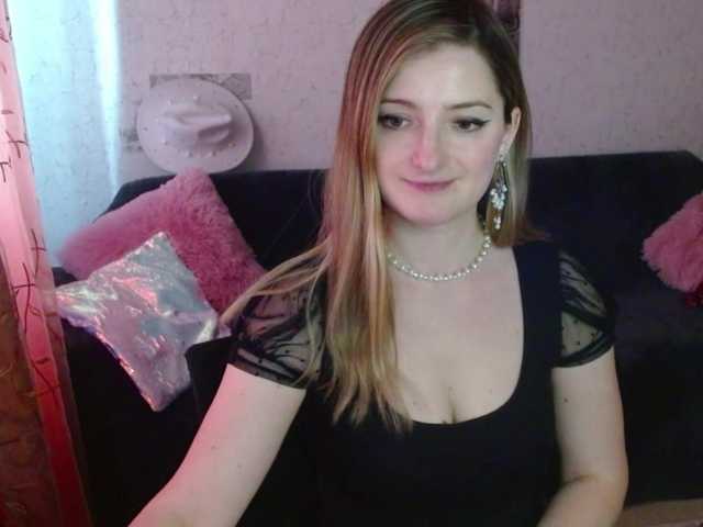 tastyariel live cam on BongaCams