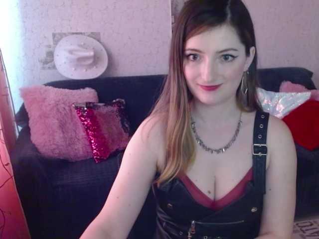 tastyariel live cam on BongaCams
