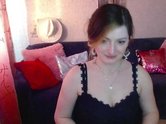 tastyariel live cam on BongaCams