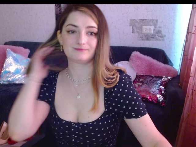 tastyariel live cam on BongaCams