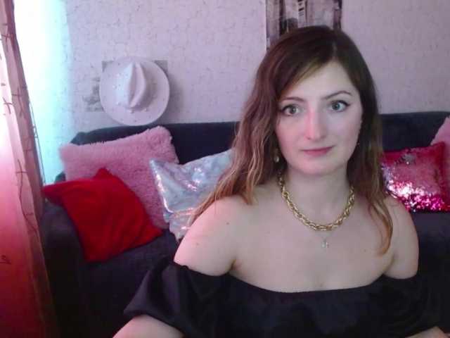 tastyAriel webcam bongacams model stream image