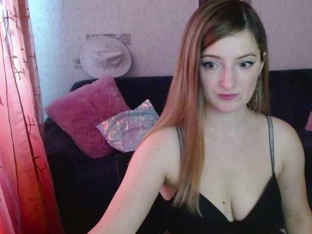 tastyariel live cam on BongaCams